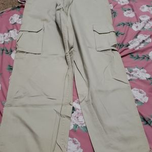 Men's kahkis